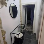 Sandra - * 特罗吉尔