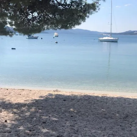 Sandra - * Τρογκίρ